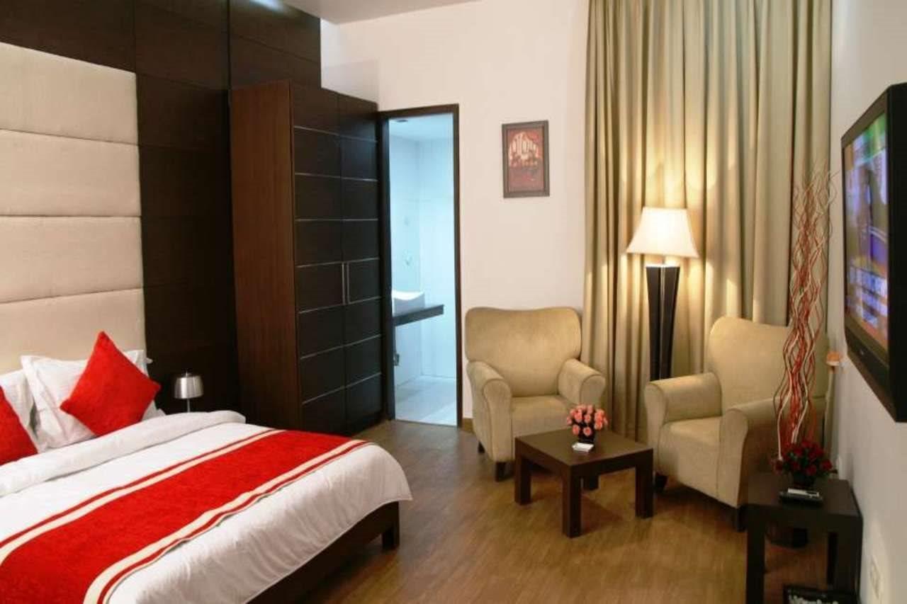 Hotel La Suite Nueva Delhi Exterior foto