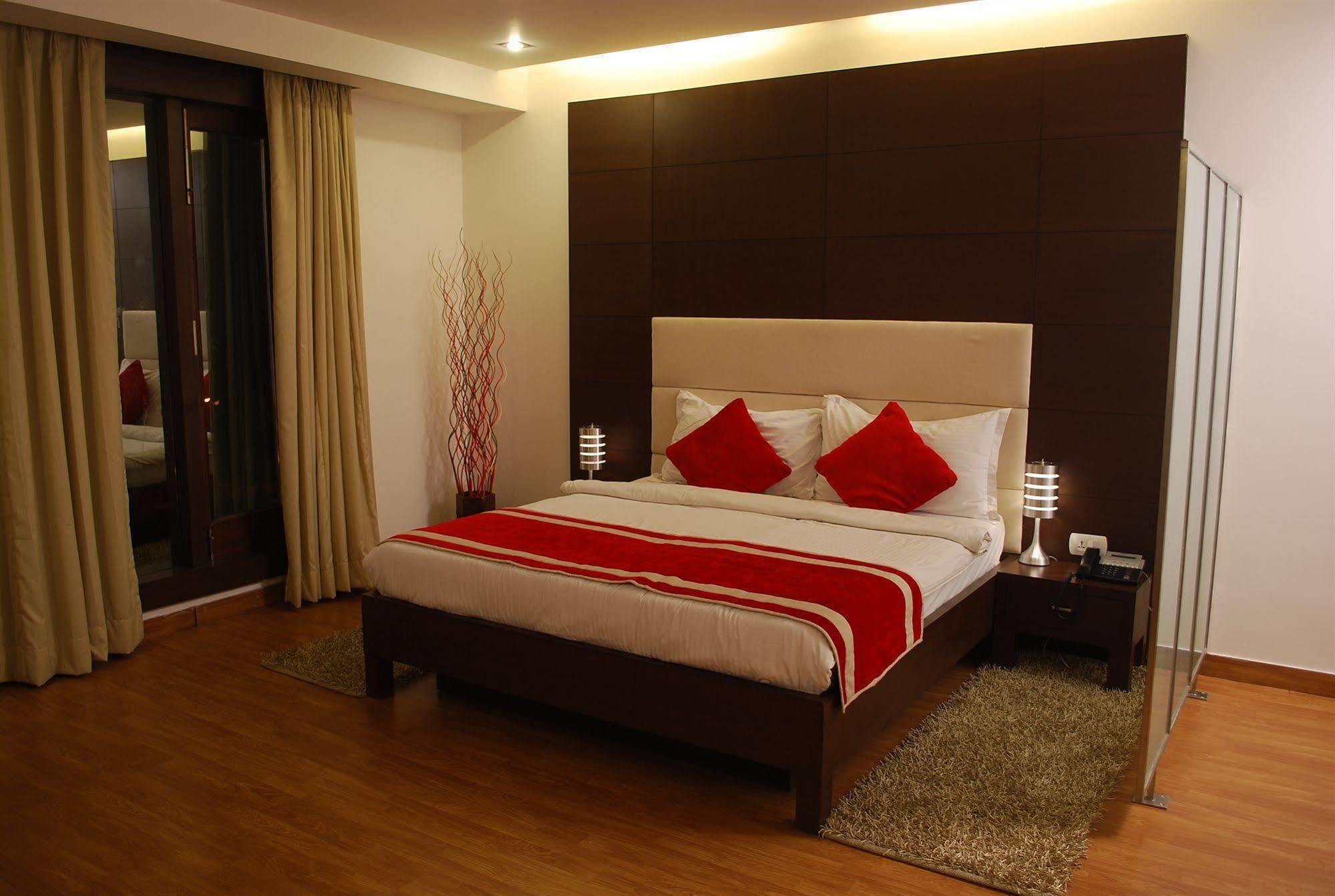 Hotel La Suite Nueva Delhi Exterior foto